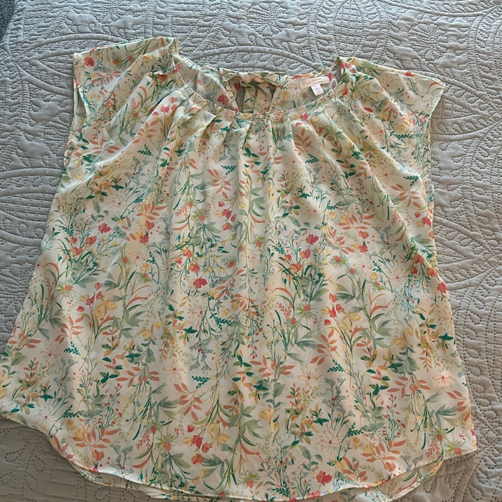 Women’s XL Flowered Blouse